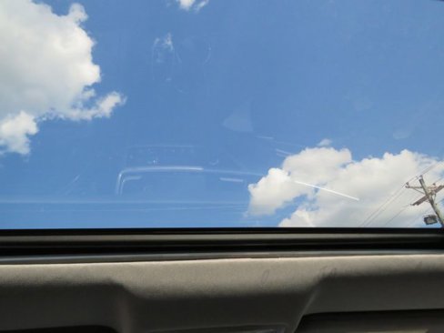 Used 2017 Toyota Highlander XLE image 29