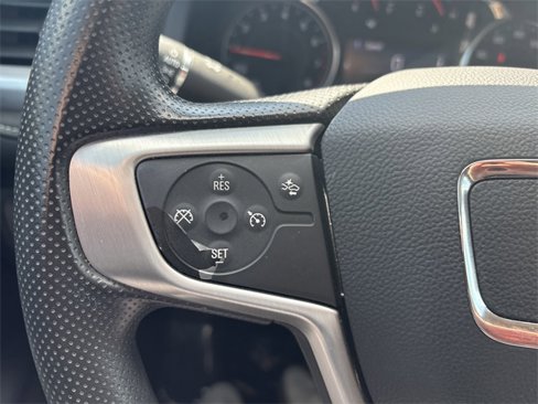 Used 2023 GMC Acadia SLE w/ Driver Convenience Package image 24