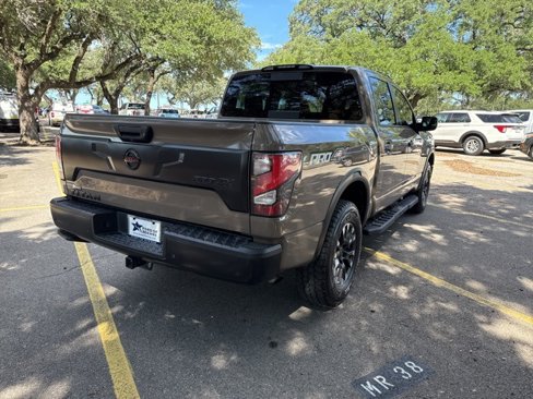 Used 2021 Nissan Titan PRO-4X image 5
