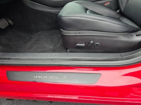 Used 2022 Tesla Model 3 Long Range image 18