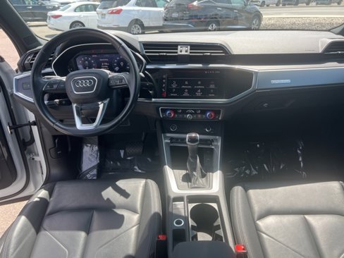 Used 2023 Audi Q3 2.0T Premium image 5