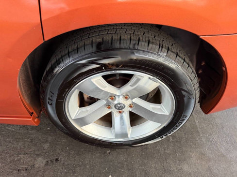 Used 2011 Dodge Charger SE image 27