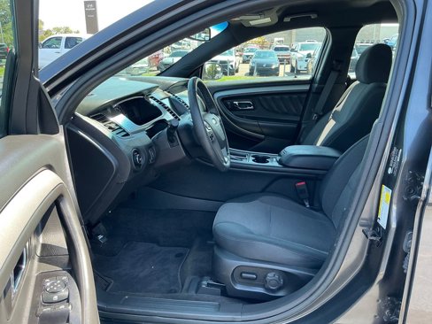 Used 2018 Ford Taurus SEL w/ Equipment Group 201A image 9