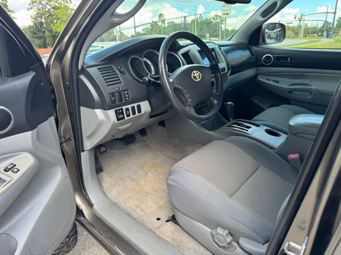 Used 2011 Toyota Tacoma PreRunner image 14