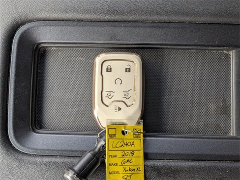 Used 2018 GMC Yukon XL SLT image 34