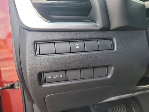 Used 2022 Nissan Rogue SV image 32