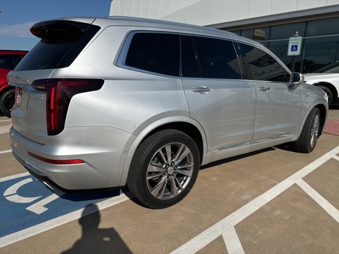 Used 2020 Cadillac XT6 Premium Luxury image 3