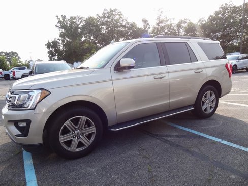 Used 2018 Ford Expedition XLT w/ Equipment Group 202A image 5