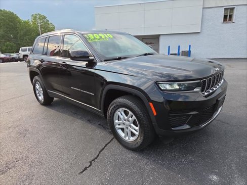 Certified 2022 Jeep Grand Cherokee Laredo w/ Luxury Tech Group I image 1