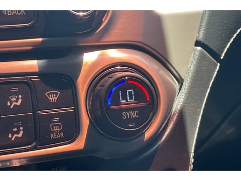 Used 2016 GMC Yukon XL Denali w/ Open Road Package image 30
