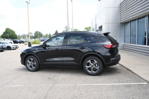New 2025 Ford Escape ST-Line w/ Tech Pack #1 image 3