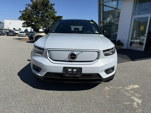 Used 2021 Volvo XC40 P8 Recharge image 8
