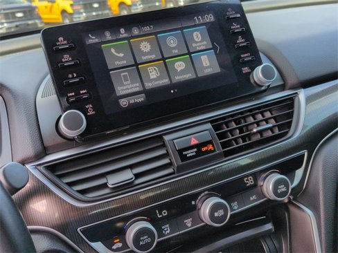 Used 2022 Honda Accord Sport image 30