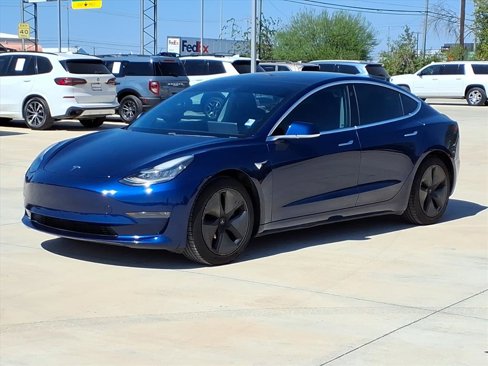 Used 2019 Tesla Model 3 Standard Range Plus image 5