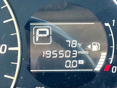 Used 2015 Nissan Versa Note SR image 12