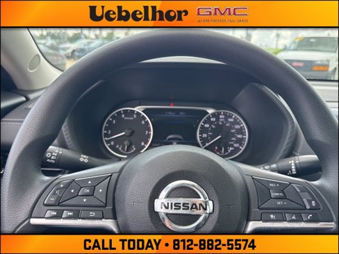 Used 2024 Nissan Sentra SV image 25