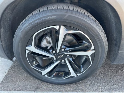 Used 2022 Chevrolet TrailBlazer RS w/ Sun and Liftgate Package image 7