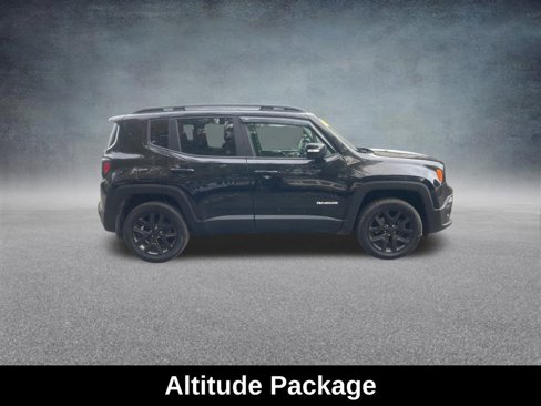 Used 2017 Jeep Renegade Altitude image 7