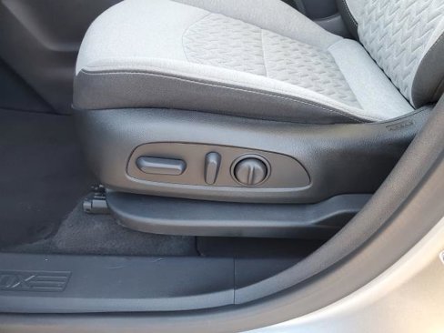 Used 2023 Chevrolet Equinox LT image 9