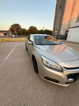 Used 2016 Chevrolet Malibu LT image 3