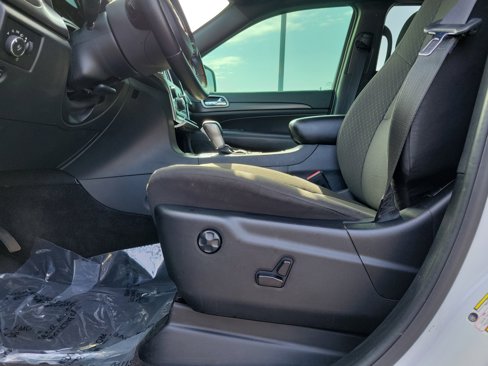 Used 2018 Jeep Grand Cherokee Laredo image 16