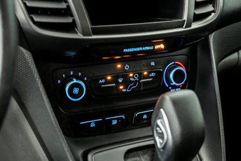 Used 2022 Ford Transit Connect XL image 16