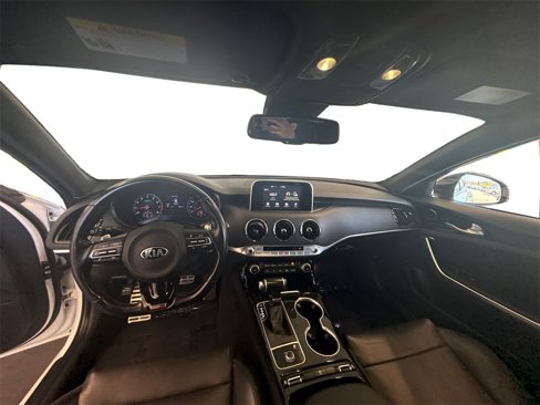 Used 2020 Kia Stinger GT-Line image 19