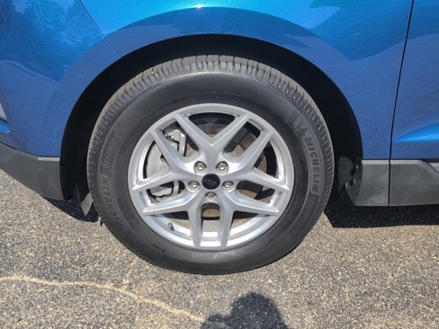 Used 2023 Ford Edge SEL image 9