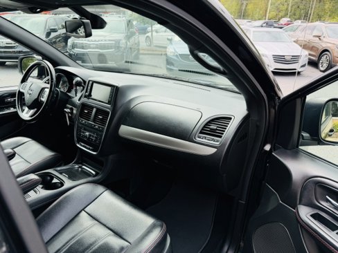 Used 2019 Dodge Grand Caravan GT image 20