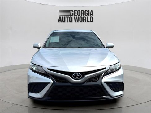 Used 2021 Toyota Camry SE image 8