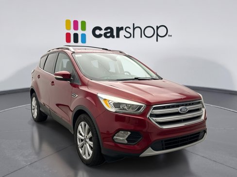 Used 2017 Ford Escape Titanium image 5