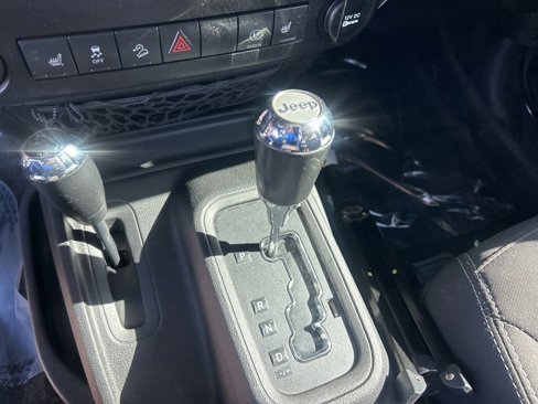Certified 2015 Jeep Wrangler Sahara w/ Connectivity Group image 14