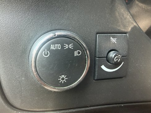 Used 2008 Chevrolet Express 2500 image 18