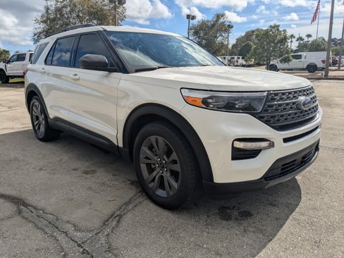 Used 2021 Ford Explorer XLT w/ Equipment Group 202A image 2