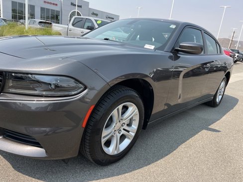 Used 2022 Dodge Charger SXT image 11