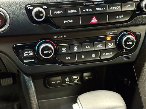 Used 2018 Kia Niro EX image 15