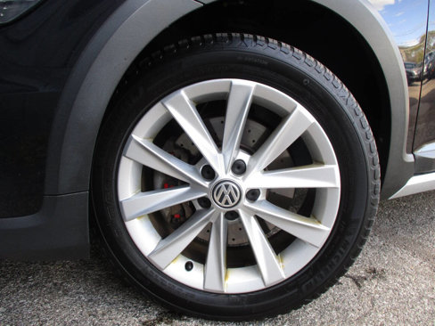 Used 2019 Volkswagen Golf Alltrack S image 80