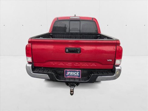 Used 2017 Toyota Tacoma SR5 image 6