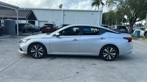 Used 2022 Nissan Altima 2.5 SV image 4