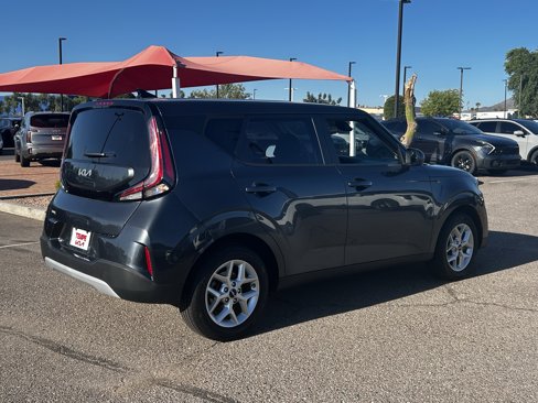 Used 2023 Kia Soul LX w/ Option Group 015 image 7