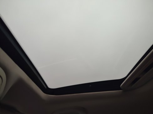 Used 2013 Volkswagen Passat TDI SE image 10