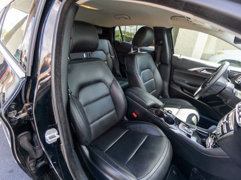 Used 2018 INFINITI QX30 AWD image 29