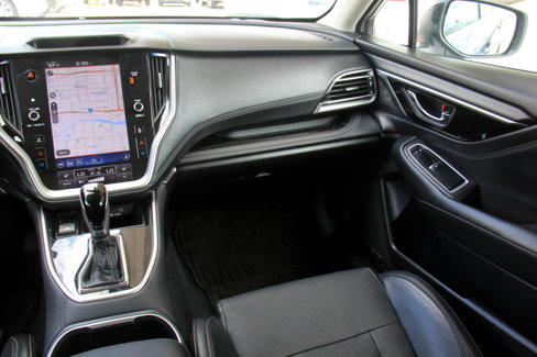 Used 2022 Subaru Outback Limited image 11
