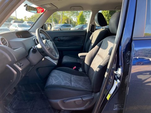 Used 2013 Scion xB image 15