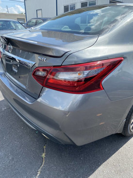 Used 2017 Nissan Altima 2.5 SR image 12