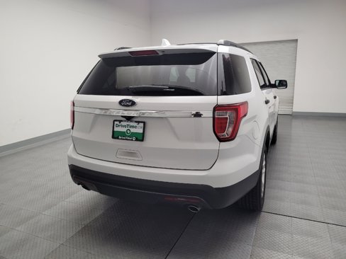 Used 2017 Ford Explorer FWD image 7