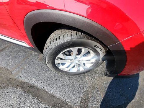 Used 2020 Hyundai Santa Fe SE image 3