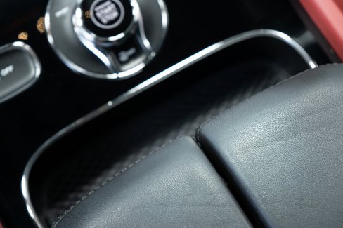 Certified 2023 Bentley Bentayga image 33