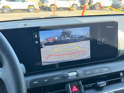 Used 2025 Kia K4 LXS image 17
