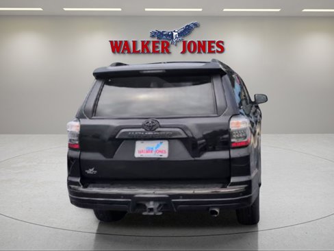 Used 2021 Toyota 4Runner Nightshade image 31